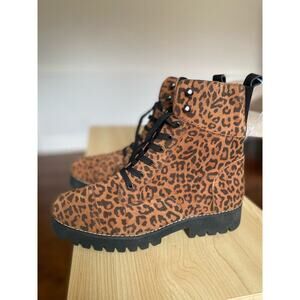Animal Print Alt Donald Pliner NWoTs Leopard Chunky Combat Boots Trending Boho
